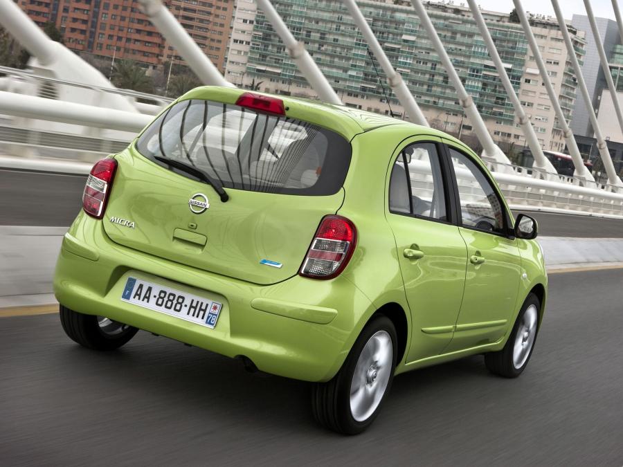  Nissan Micra 5-Door (K13) 2010 года  (фото 9 из 26)